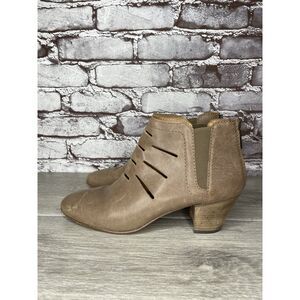 Aquatalia Taupe Leather Cut Out Back Zipper Heel Booties Boots Women Sz 9US/40EU